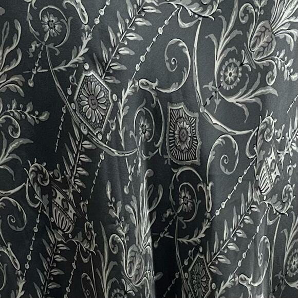 White House Black Market Gray Cream Paisley Pure Silk Beaded Skirt NWOT Size 4 - Picture 7 of 11